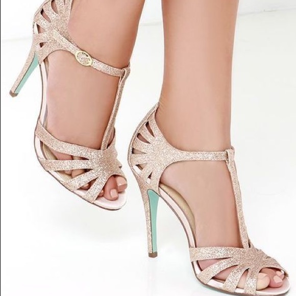 blue by betsey johnson tee evening sandals